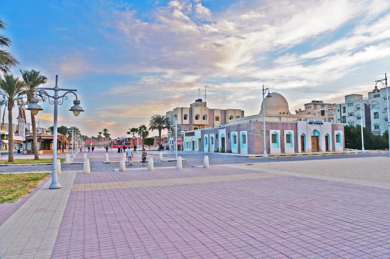 Modern Mountain View On The Touristic Promenade Lejlighed Hurghada Eksteriør billede